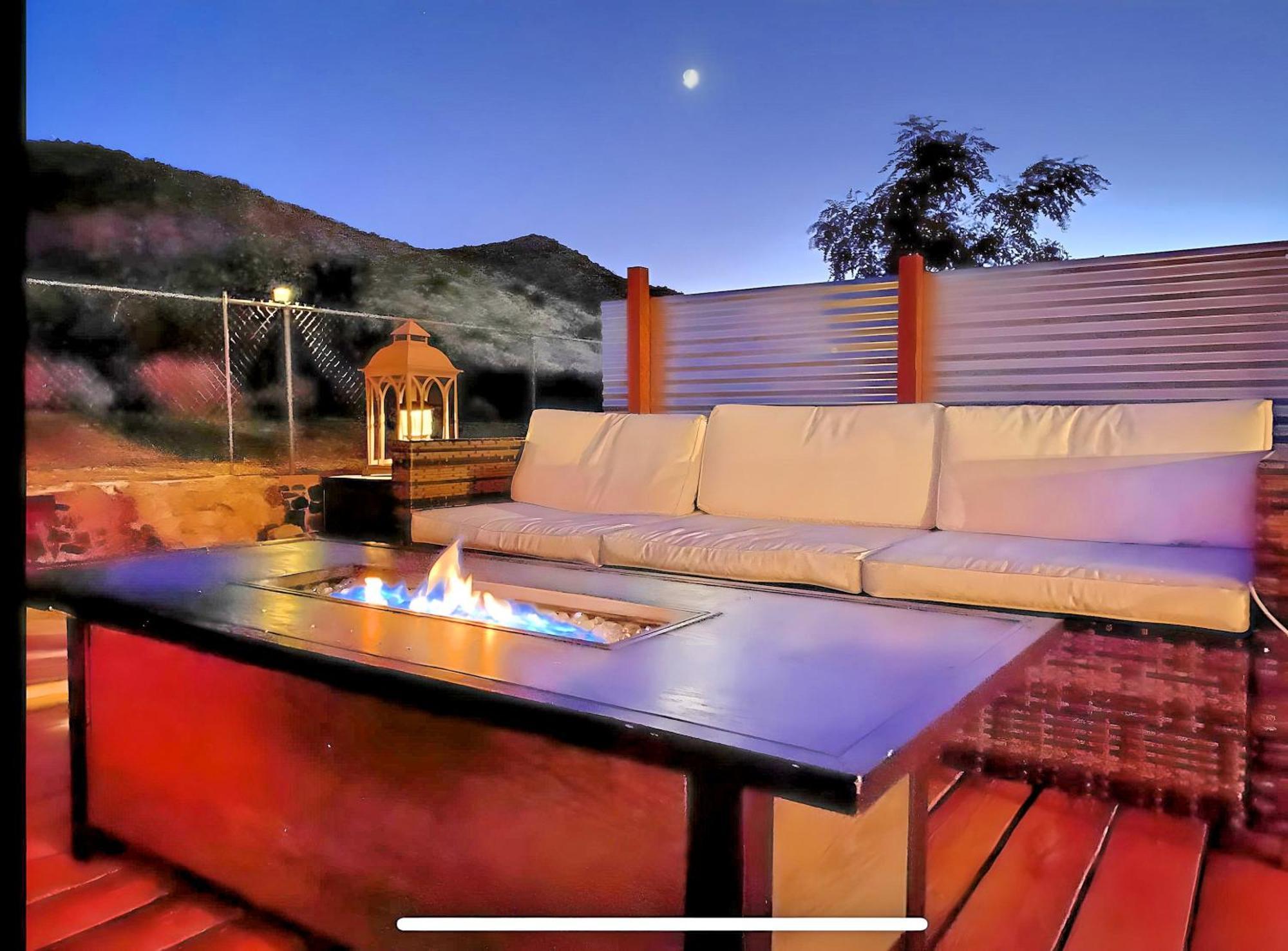 Jt'S Star Catcher Cabin - Hot Tub Юкка-Валлі Екстер'єр фото